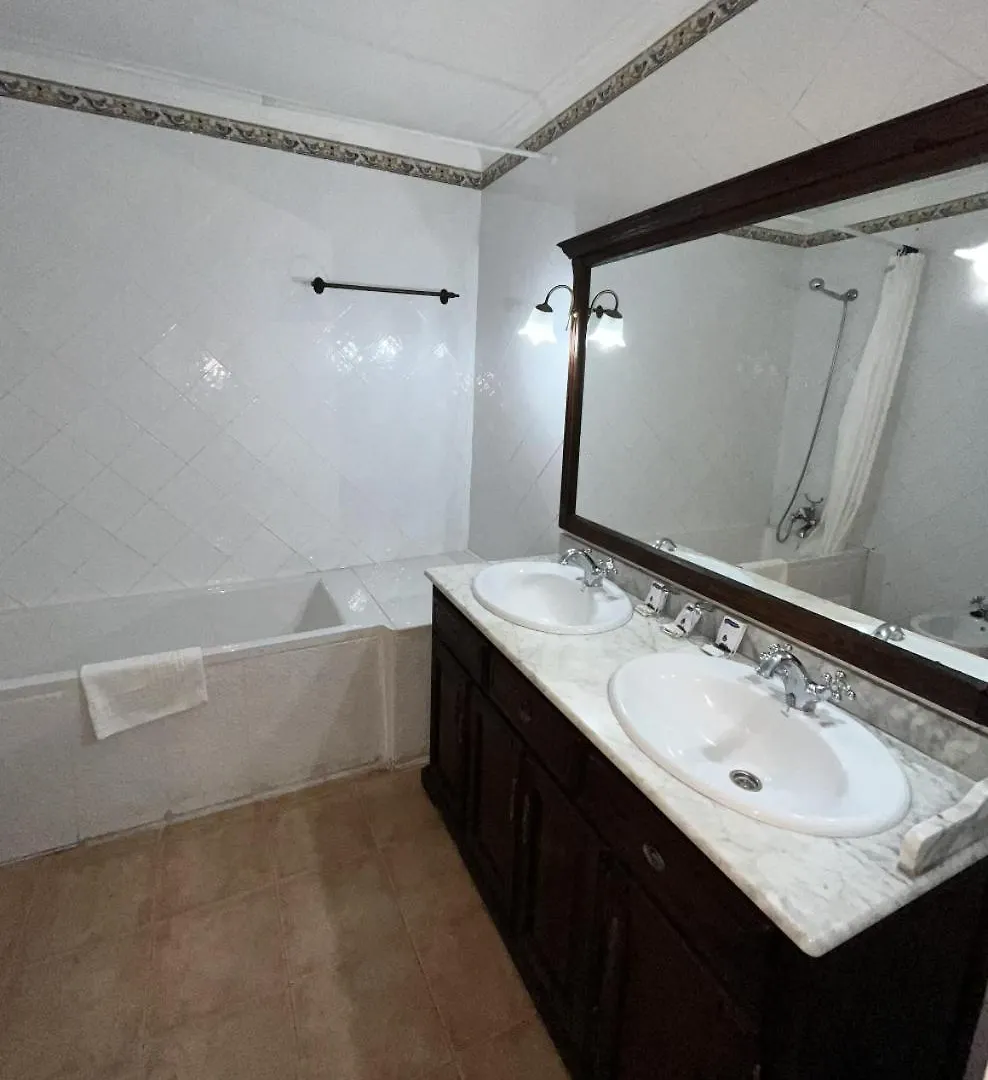 סוטוגרנדה Hotel Las Camelias